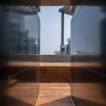 Apartment Brand New W/ Rooftop Pool In The Heart Of Kyrenia Kyrenia (Northern Cyprus)